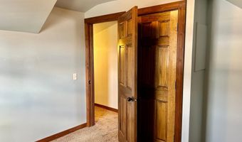 7916 MAPLE St, Argonne, WI 54511