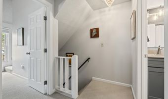 46 Pine Hill Dr, Bath, ME 04530
