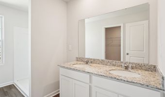 179 Kinsale Dr, Macon, GA 31216