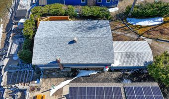 18 S Beach St, Sebago, ME 04029