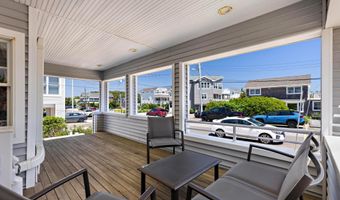 10 11TH St, Beach Haven, NJ 08008