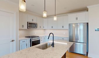 1 Longview Dr 306, Atkinson, NH 03811