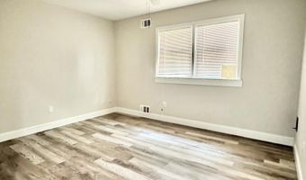 18 Starboard Ave, Barnegat, NJ 08005