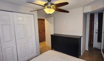1211 33RD St NW A, Washington, DC 20007