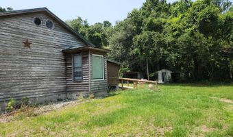 837 Grannys Ln, Awendaw, SC 29429