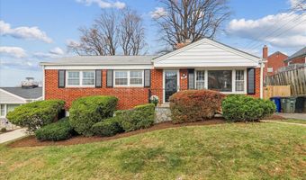 941 N MCKINLEY Rd, Arlington, VA 22205