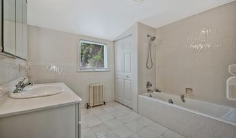115 LUCAS Ln, Bethesda, MD 20814