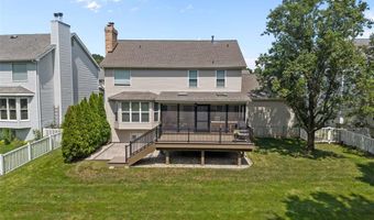 2535 Barrett Springs Dr, Ballwin, MO 63021