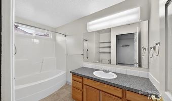 16720 Columbia Ave, Caldwell, ID 83607