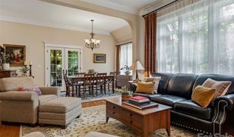 76 Edgelawn Rd, Asheville, NC 28804