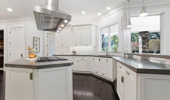 87 Ball Park St, Allen, KY 41601