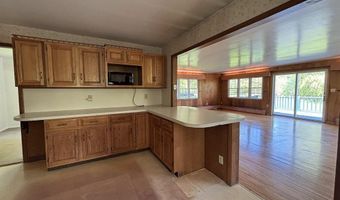 4 Noonan Ln, Albany, NY 12209