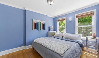 11 Freeman Rd, Albany, NY 12208