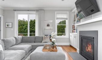 100 Algonquin Rd 5, Narragansett, RI 02882