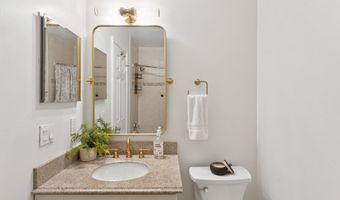 6316 CHIMNEY WOOD Ct, Alexandria, VA 22306
