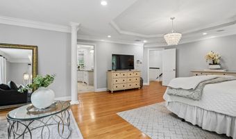 14 Aspen Ln, Bedford, NH 03110