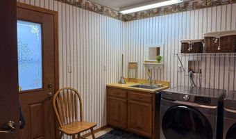 841 Country Club Dr, Akron, IA 51001