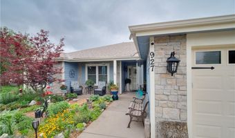 927 Jasara Cir, Baldwin City, KS 66006