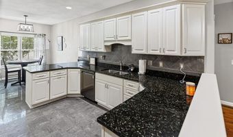 100 Windsor Dr, Alton, IL 62002