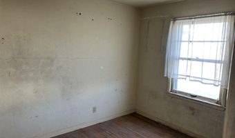 402 Rosedale St, Carlsbad, NM 88220