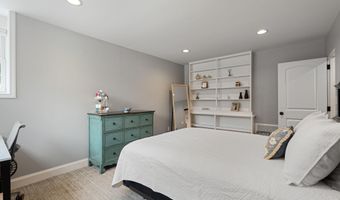 500 36th St NW, Austin, MN 55912