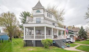 1749 Saint Clair River Dr, Algonac, MI 48001