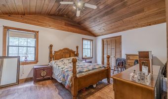180 Lynn Ln, Big Sandy, TN 38221