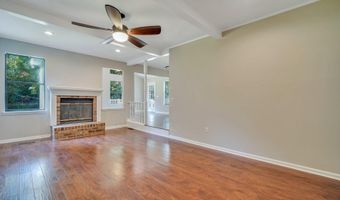 24 Chesterfield Lake Dr, Beaufort, SC 29906
