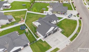 928 N Greenwillow Ln, Ammon, ID 83401