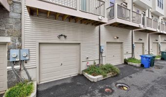 2855 CHANCELLORS Way NE, Washington, DC 20017
