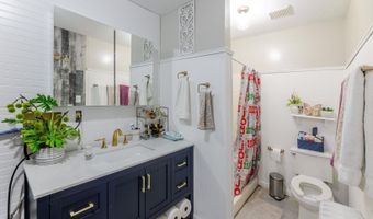 703 13th St, Auburn, NE 68305