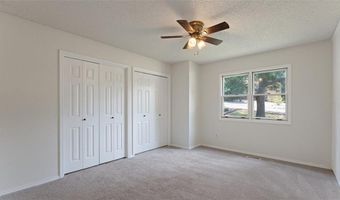 44 Sandwick Dr, Bella Vista, AR 72715