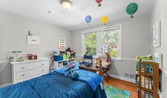 5121 BALTAN Rd, Bethesda, MD 20816