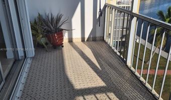 2910 Point East Dr M610, Aventura, FL 33160