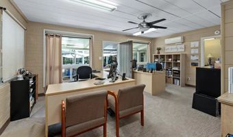 9865 Edgelake Dr, La Mesa, CA 91941
