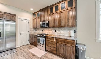 17450 SW ROGER Ln, Beaverton, OR 97078