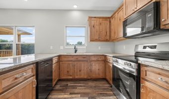 421 Beavertail Rd, Ash Grove, MO 65604