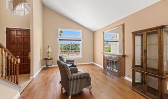 27540 Freetown Ln, Agoura Hills, CA 91301