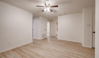 6823 Foxfire Dr, Benton, AR 72019