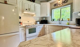 17166 MOUNTAIN Dr, Brookings, OR 97415