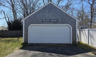 169 Gosnold St, Barnstable, MA 02601