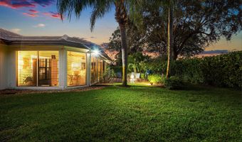 481 Forestview Dr, Atlantis, FL 33462