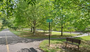 5300 WILSON Blvd, Arlington, VA 22205