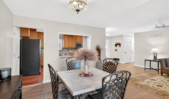 1428 Tahoe Valley Ct, Ballwin, MO 63021