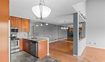 76 Valley Green Ct B, North Providence, RI 02904