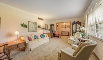 827 W Cunningham St, Alcoa, TN 37701