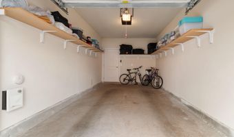 44589 YORK CREST Ter 300, Ashburn, VA 20147