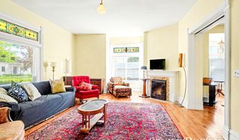 223 N Walnut St, Allegan, MI 49010