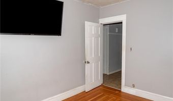 260 Grosvenor Ave, East Providence, RI 02914