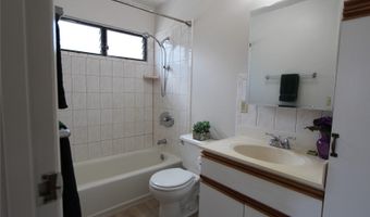 2134 A Citron St A, Honolulu, HI 96826
